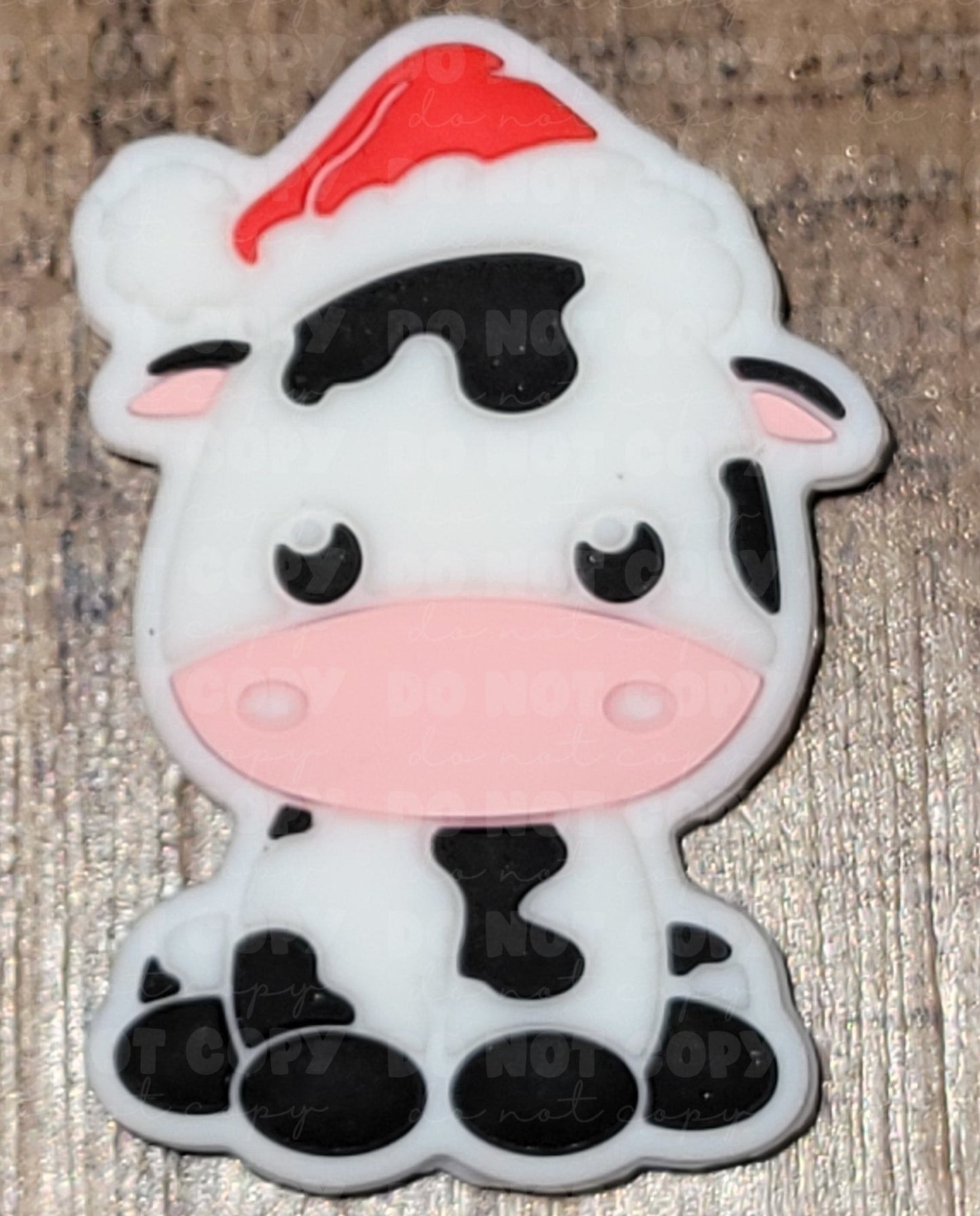 058FB Christmas Cow Focal Bead