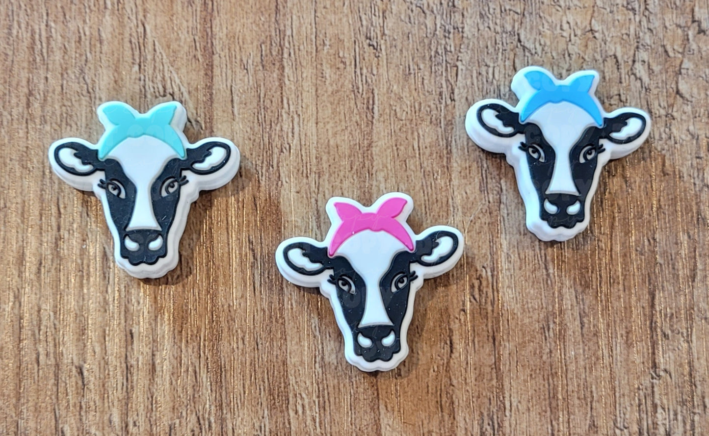 127FB Cow with headband Focal Bead (Choose Color)